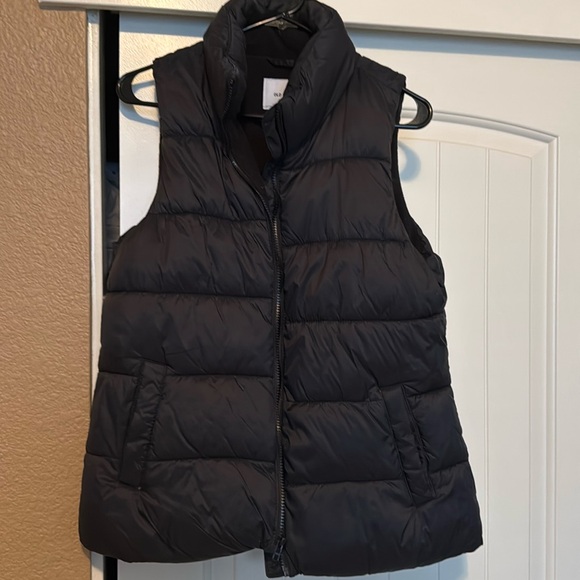 Old navy puffer vest - Picture 1 of 4